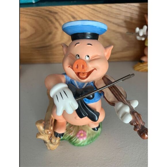 Walt Disney Three Little Pigs - Picture 4 of 10